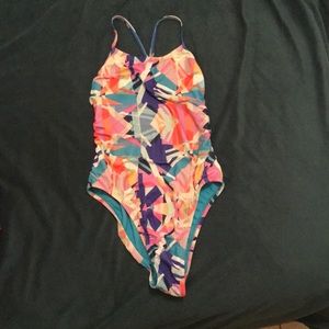 nike competition suit size 28. worn a number of times but kept in good shape